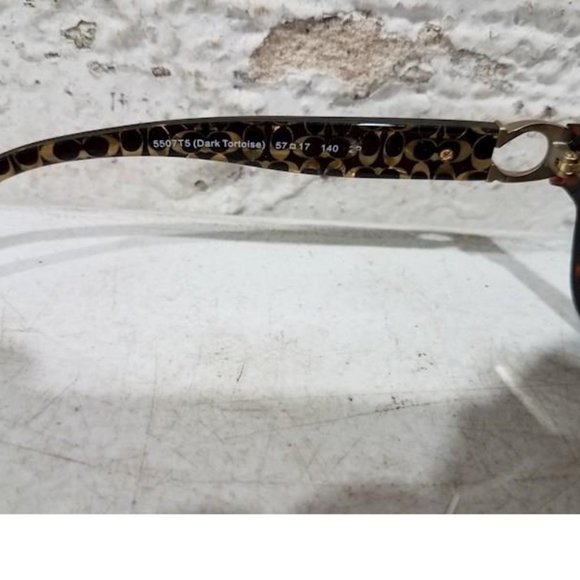 A34-Authentic EUC Coach Dark Tortoise Sunglasses - Picture 3 of 5